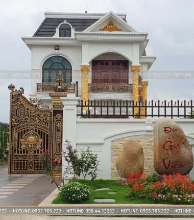 Nhà 2 Tầng Tân Cổ Điển